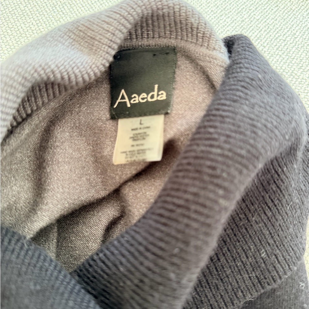 Aaeda Colorblock Sweater - Picture 6 of 6
